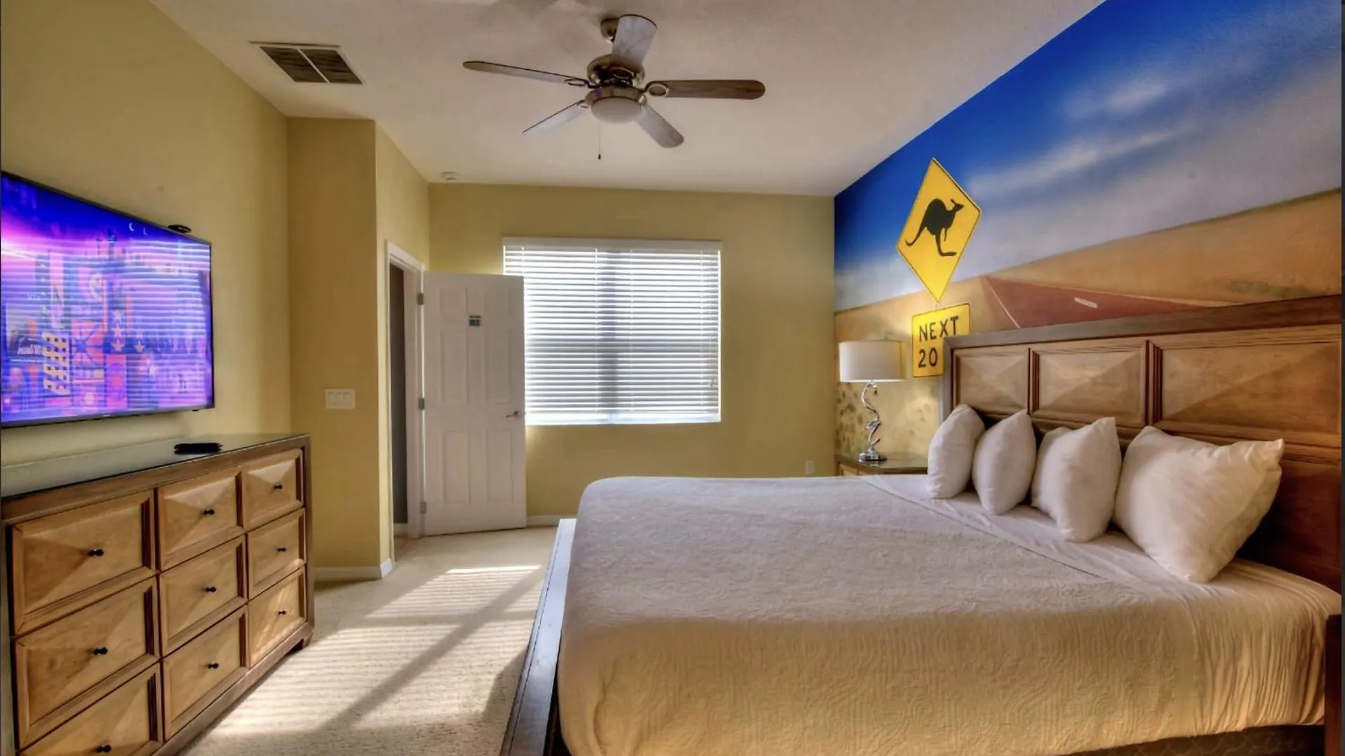 Reduce Rate Resort Home For 34 People Davenport